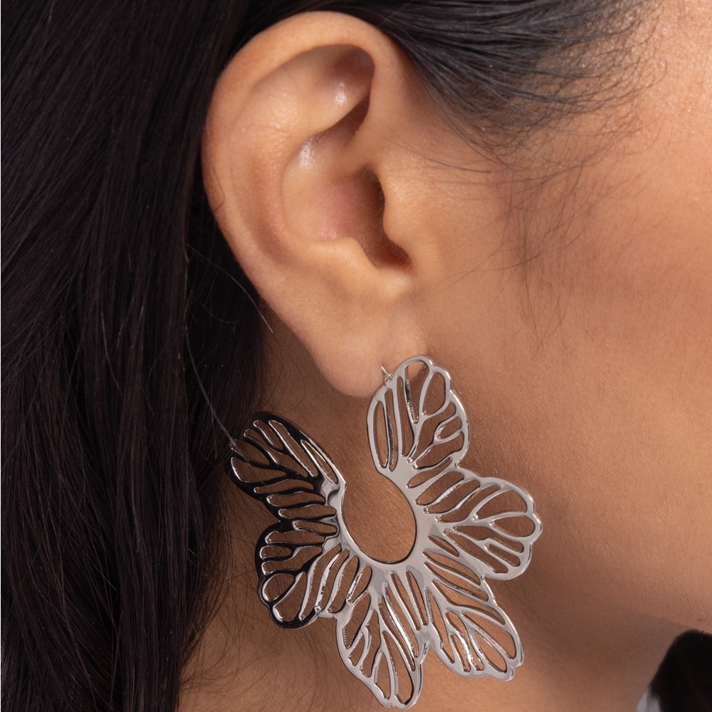 $10 flower silver ear earrings. Medium size hoop style lead and nickel free